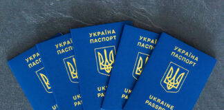 Оформлення закордонного паспорта в Рівному: корисні поради та огляд установ, де надають послугу